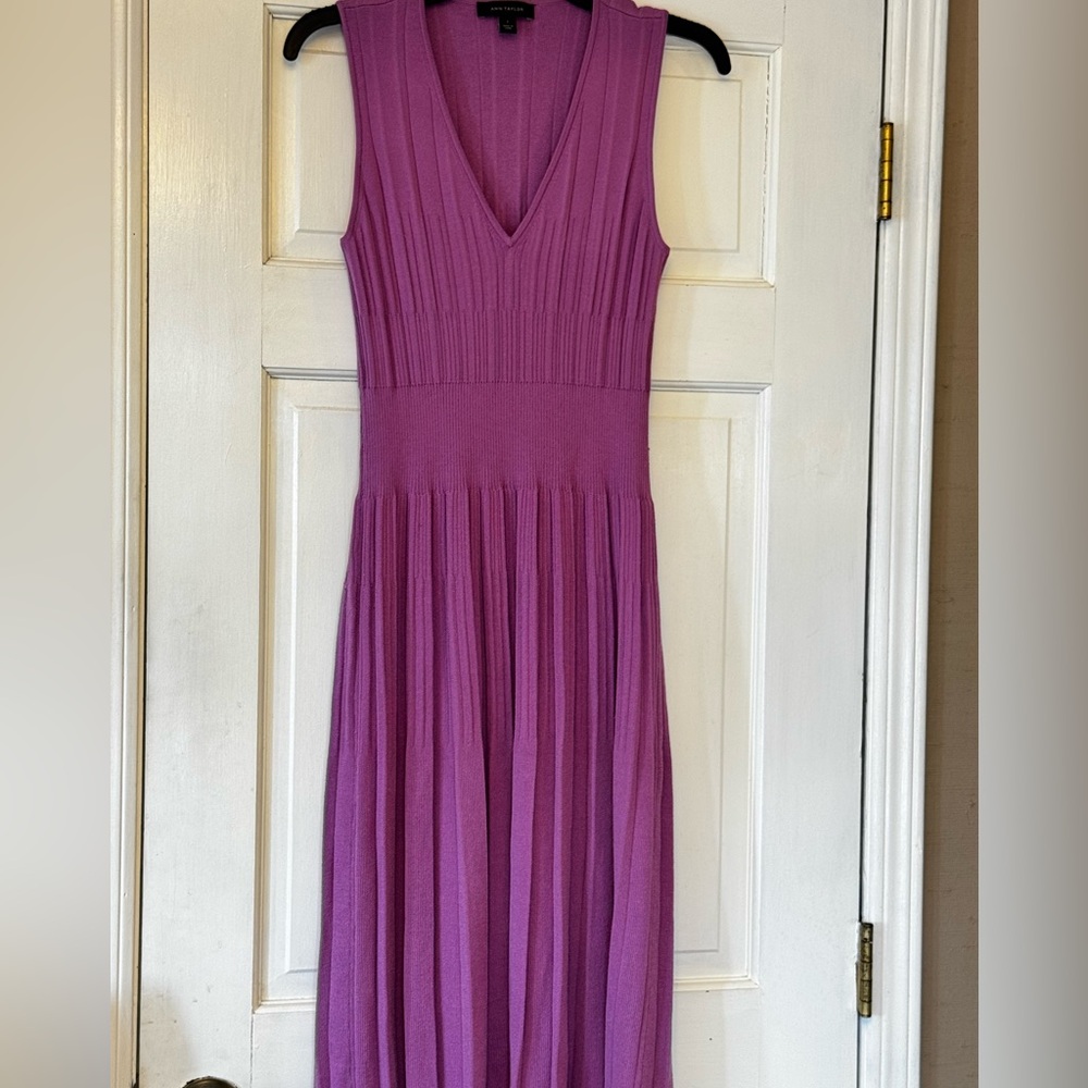 Ann Taylor Sleeveless Midi Dress in Magenta
